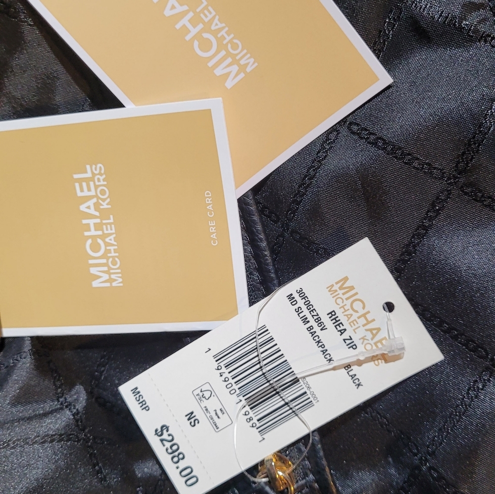 MICHAEL Michael Kors Rhea Medium Slim Leather Backpack - Picture 4 of 6